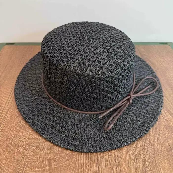 Chapeau de soleil en paille avec nœud