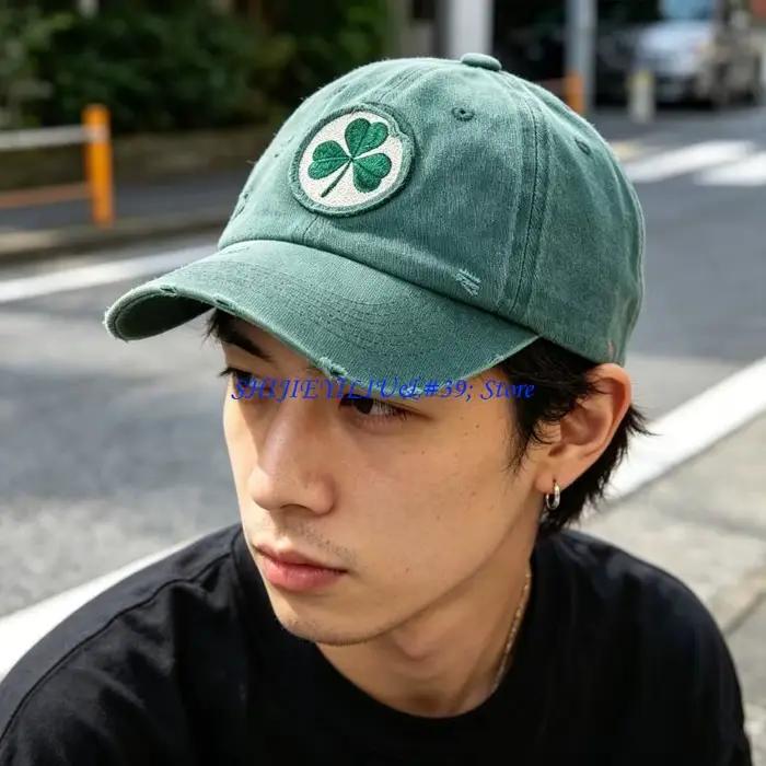 Casquette en coton brodée feuilles trèfle vertes E21F