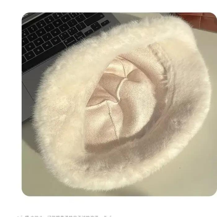 Chapeau de pêcheur en plume de vison pour femme élégant accessoire mode hiver faire du shopping tricoté unique subtilité sophistication douceur