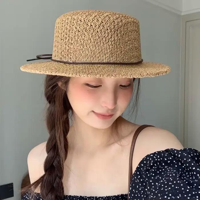Chapeau de soleil boater en paille avec nœud