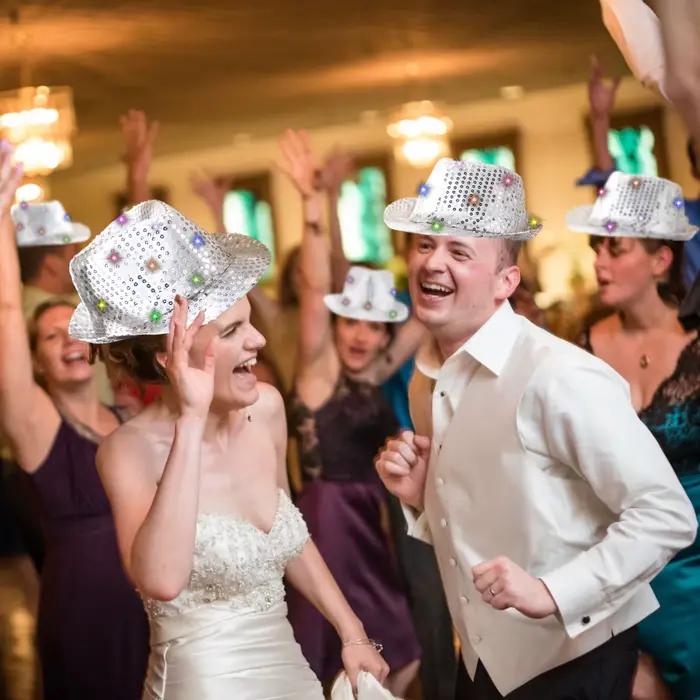 Fedora en paille lumineuse avec LED pour soirées disco, mariages, bals de danse et événements à thème