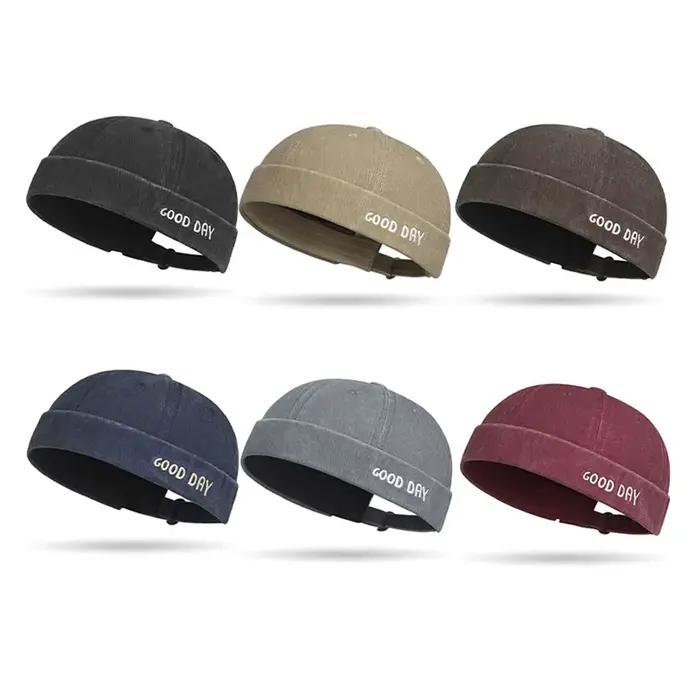 Casquette Docker sans visière brodée de lettres