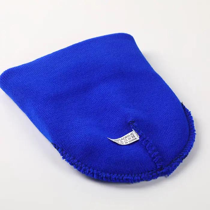 Chapeau tricoté de couleur unie avec lettres imprimées A-Z