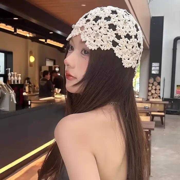 Bonnet en tricot japonais ajouré au crochet fait main