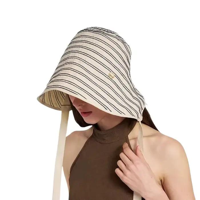 Chapeau de soleil en polyester rayé protection UV ajustement sous menton pour homme et femme activités extérieures vacances