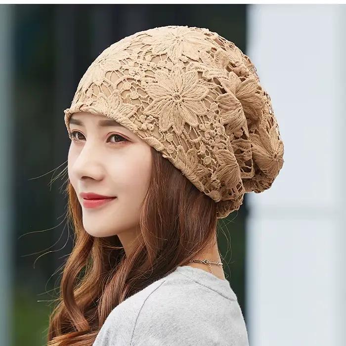 Bonnets fins en dentelle pour femmes