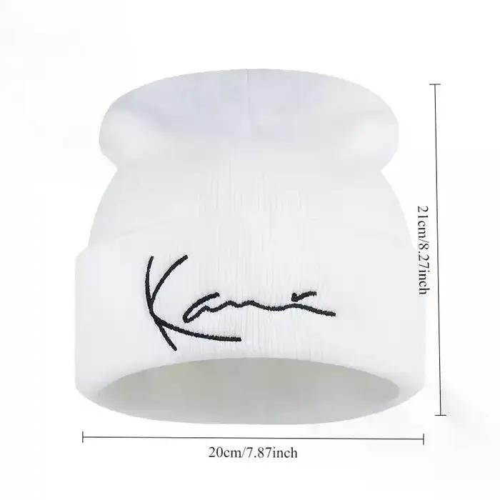 Chapeau tricoté rétro avec lettres brodées pour femmes et hommes hiver extérieur polyvalent à offrir occassions spéciales