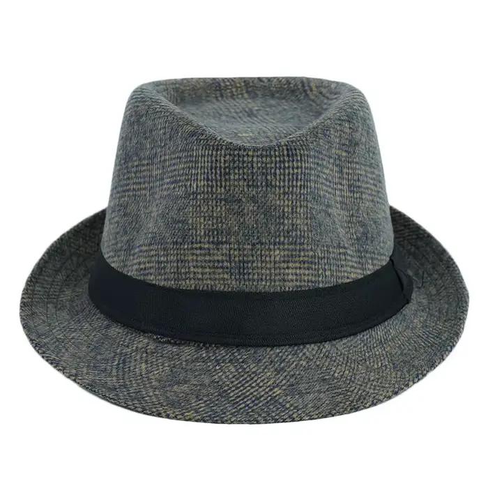 Chapeau de gentleman à carreaux en laine