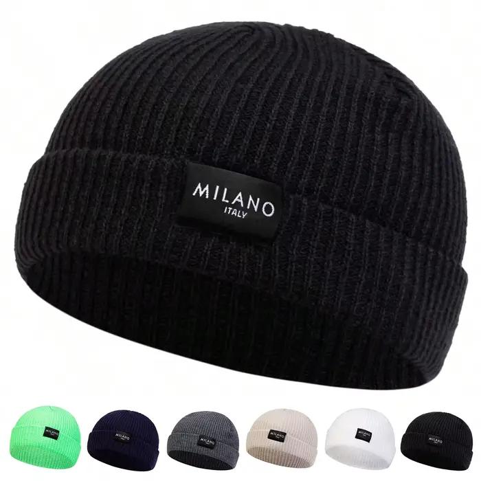 Bonnets unisexe avec étiquette de lettre MILANO