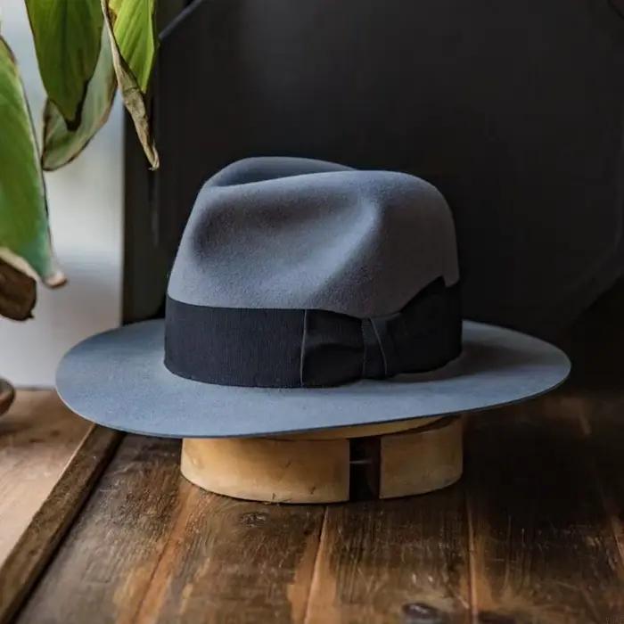Chapeau en laine unisexe élégant et confortable pour hommes et femmes occasions décontractées et froid