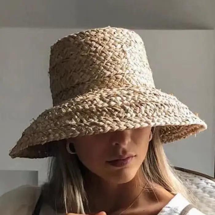 Chapeau de paille en raphia fait à la main pour femmes