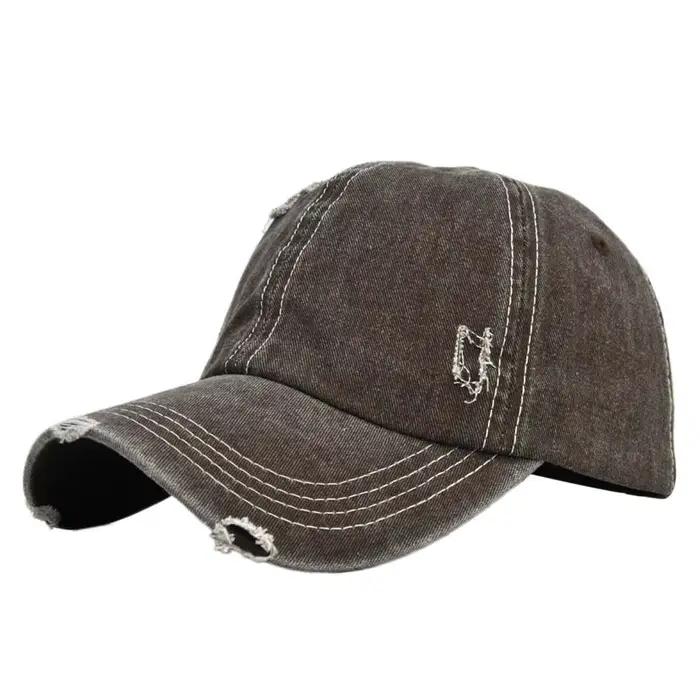 Casquette de baseball déchirée en denim vintage protection solaire style sport streetwear pour hommes et femmes occasions spéciales années 90 urbaine minimaliste eco-friendly