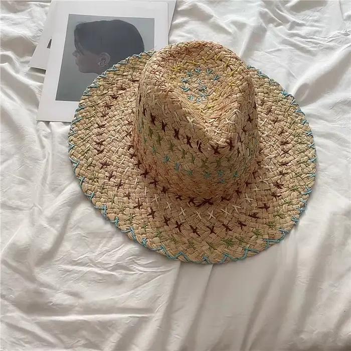 Chapeau de paille en raphia