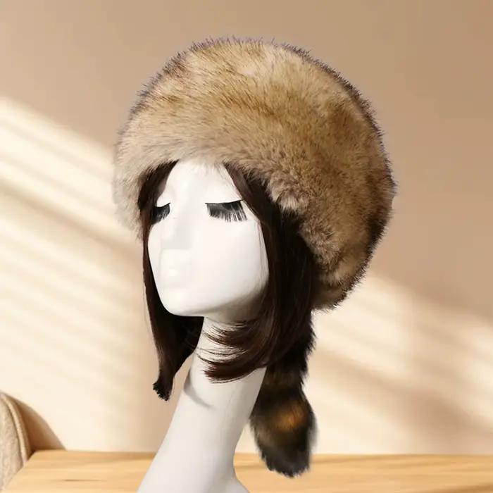 Chapeau en peluche russe chaud d'hiver pour femmes