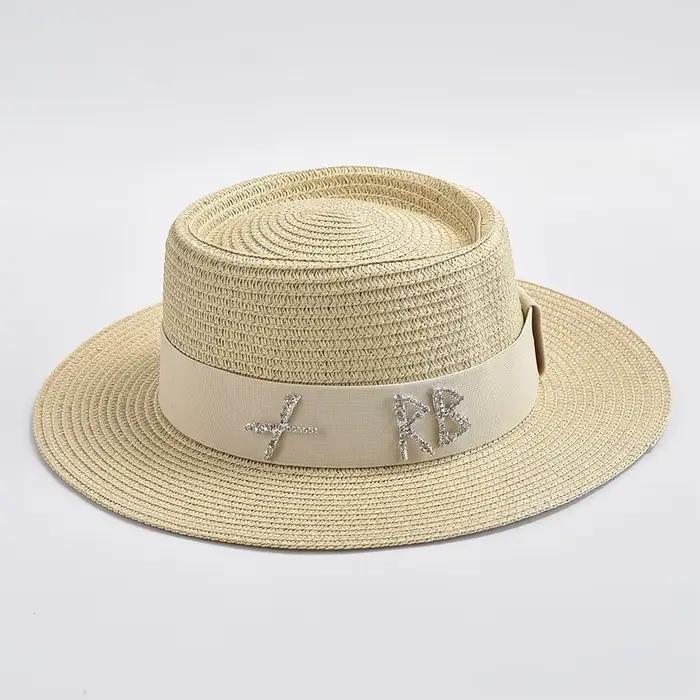 Chapeaux de paille élégants en métal avec lettres RB pour femmes