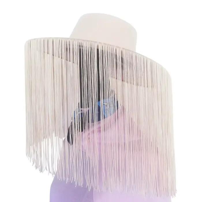 Chapeau en feutre de laine à large bord tendance
