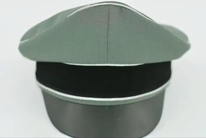Chapeau de soleil en laine sergé de style allemand