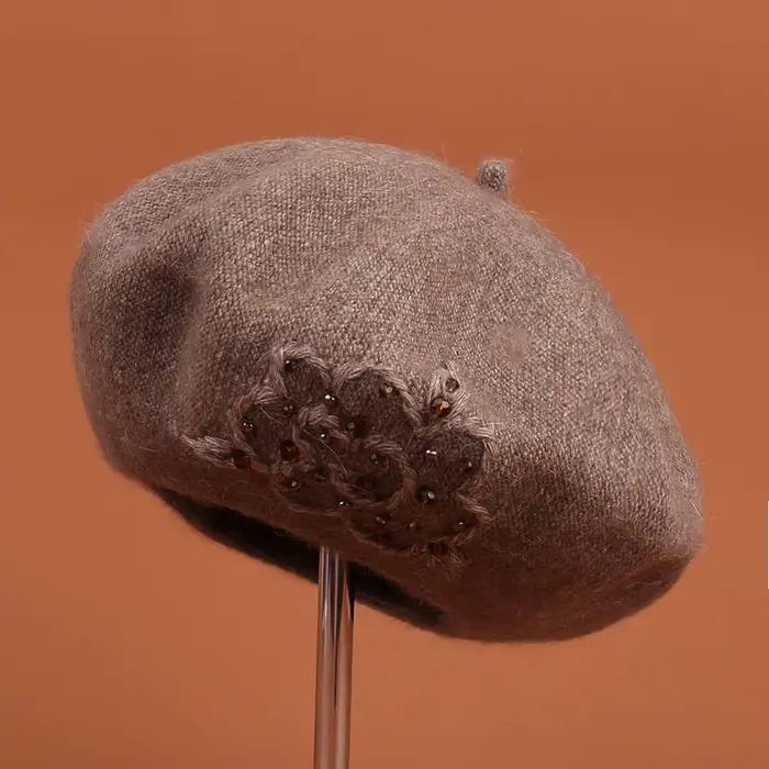 Béret femme hiver Angora tricot chapeau fleur perles chaud doux accessoire pour l'automne Sports de plein air temps froid