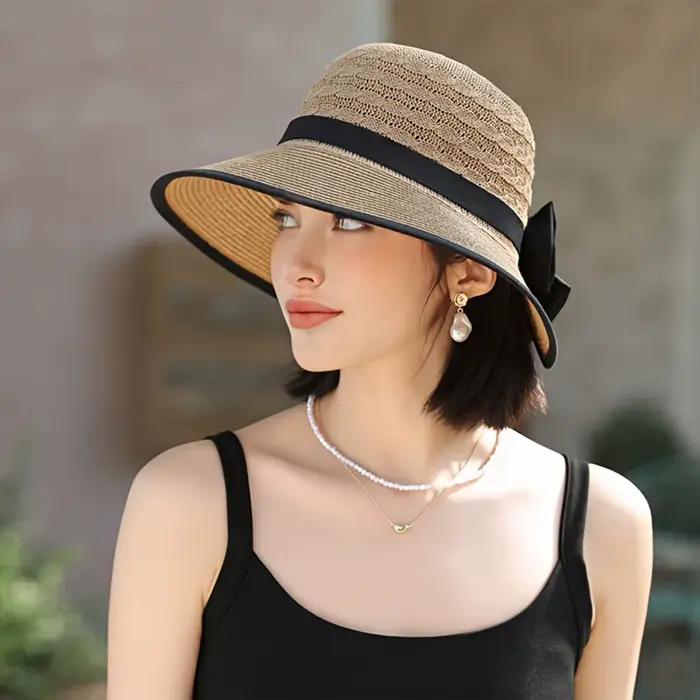 Chapeau de soleil de plage d'été en paille