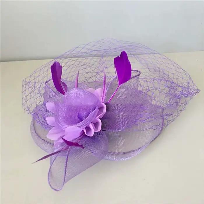 Chapeau fascinateur en maille de plumes Vintage