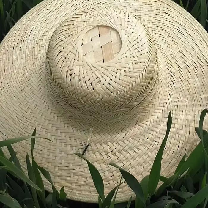 Chapeau de soleil en bambou