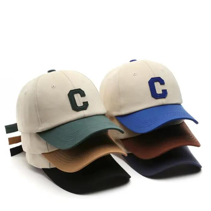 Casquette de baseball vintage brodée avec la lettre C | Design bicolore