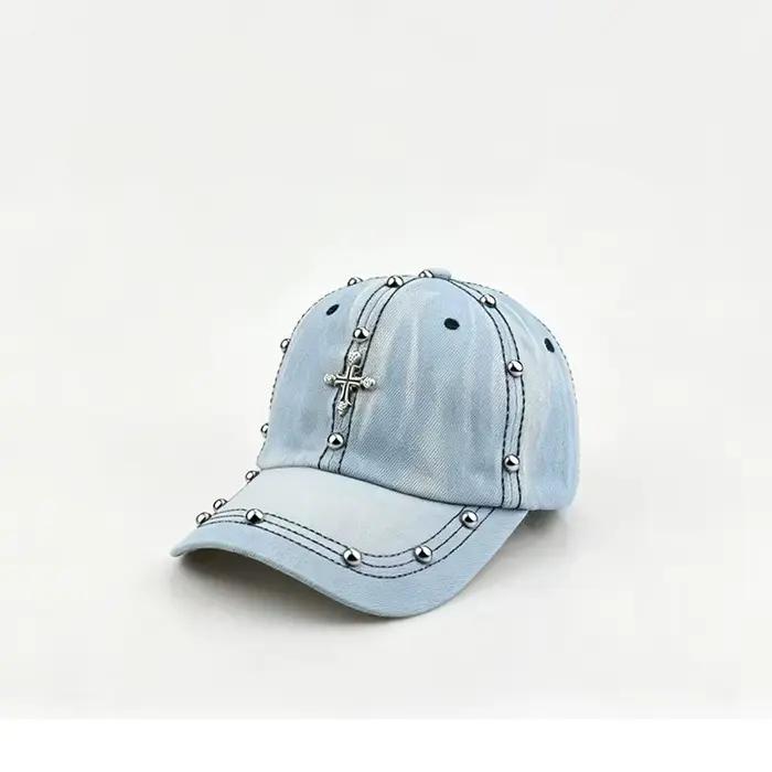 Casquette de baseball à clous croisés