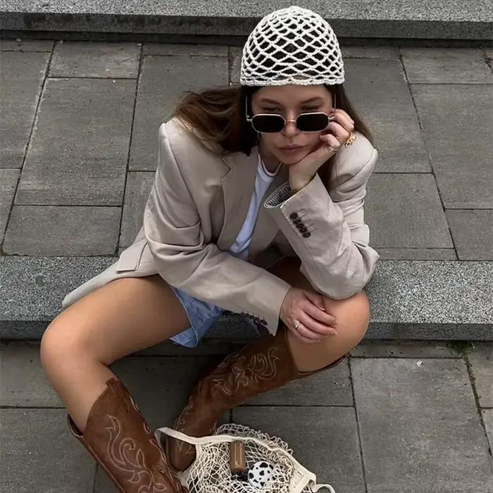 Chapeau en coton crocheté uni pour femme