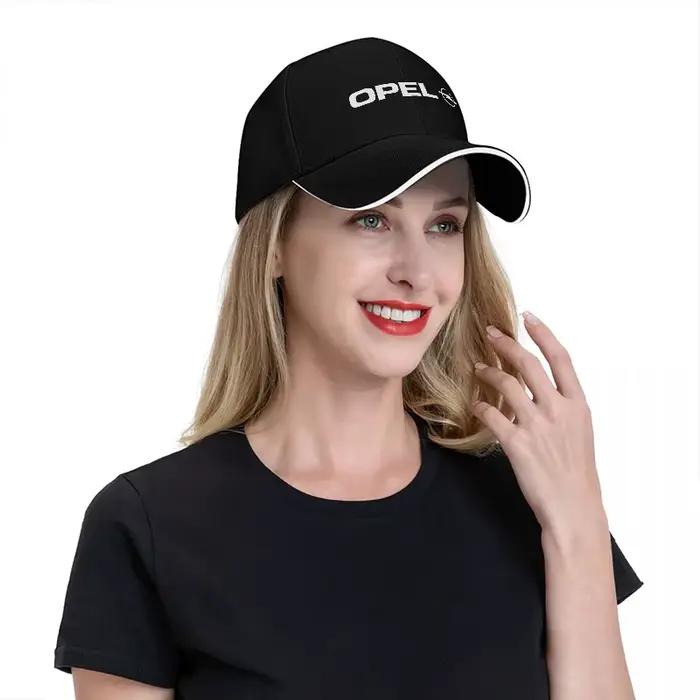 Casquette de baseball OPEL noire avec bordure blanche et logo brodé pour les passionnés d'automobile et les amateurs de mode.