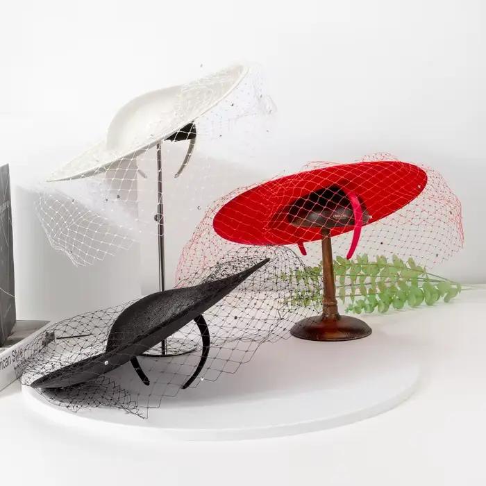 Chapeau Foral fait à la main pour femmes