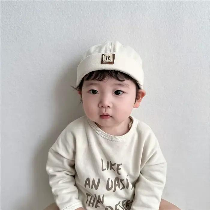Bonnet de bébé sans bord couleur unie style coréen pour enfants garçons et filles tricoté en coton polyester occasions spéciales années 4 à 6