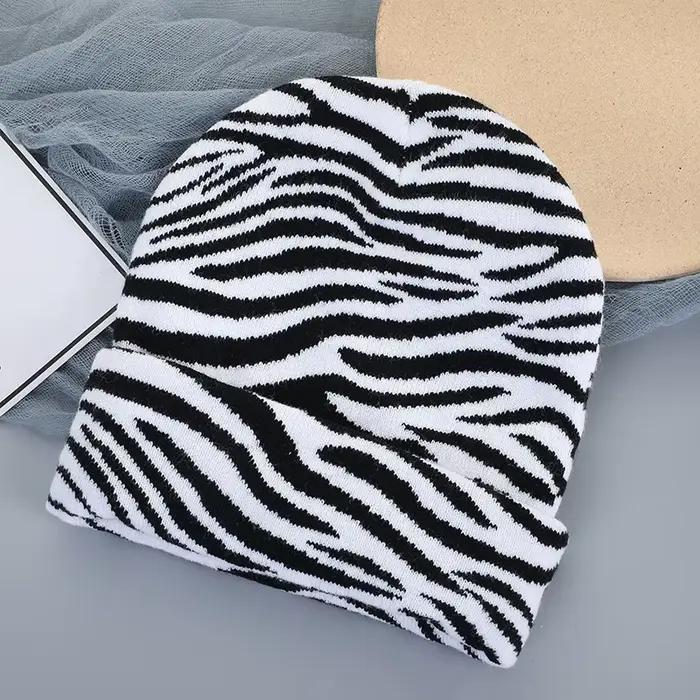 Chapeau en laine à motifs pour femmes