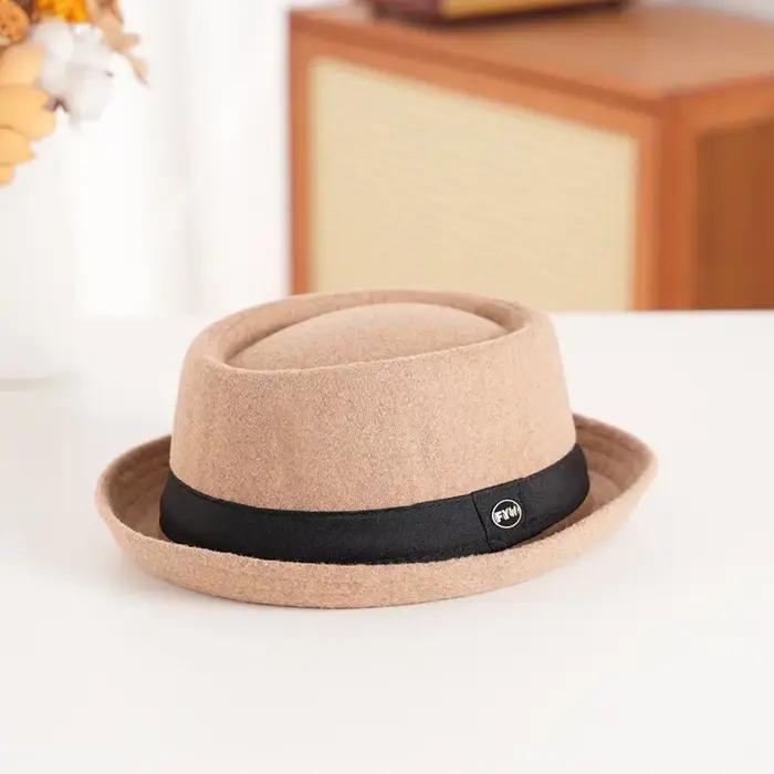 Chapeau melon en feutre de laine avec couronne texturée et bord roulé | Style vintage britannique | Fedora décontracté