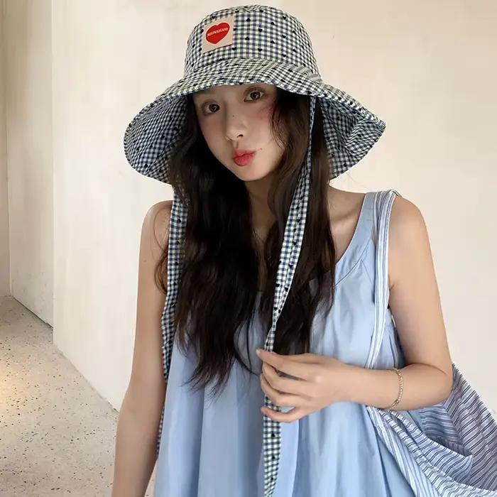 Chapeau de pêcheur à carreaux polyester pour femme protection solaire plage voyage pliable avec lacets multifonctionnel élégant et confortable