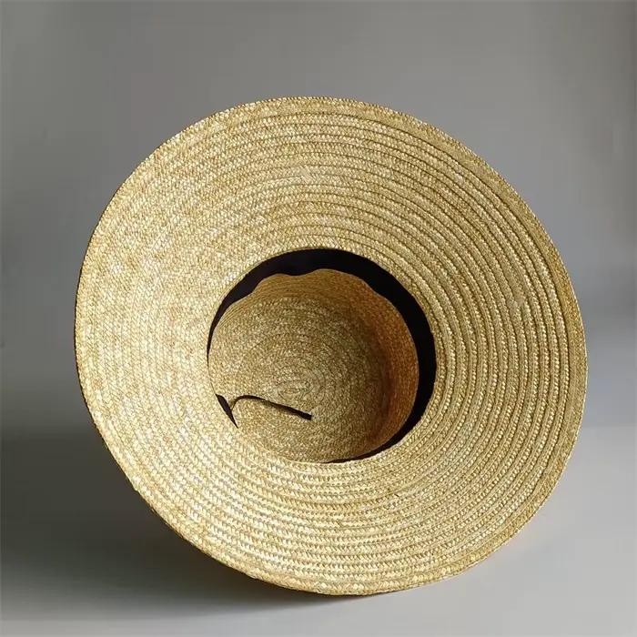 Chapeau d'été en paille
