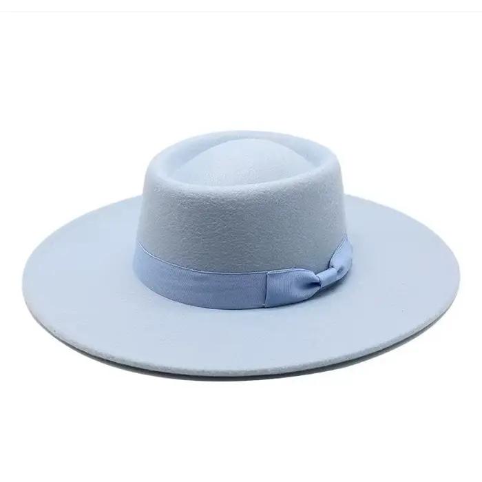 Chapeau rond à bord de 9