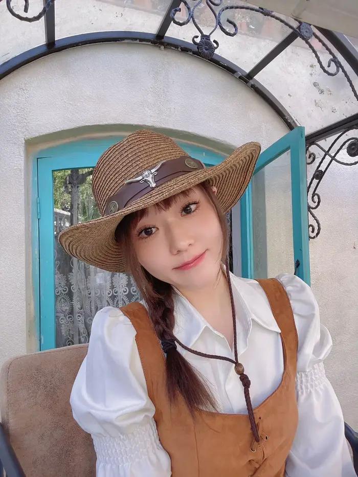 Tête de bœuf bande de cuir décontracté évidé femmes hommes rétro raphia paille large bord casquette de plage Cowboy Cowgirl Western chapeau de soleil (58 cm