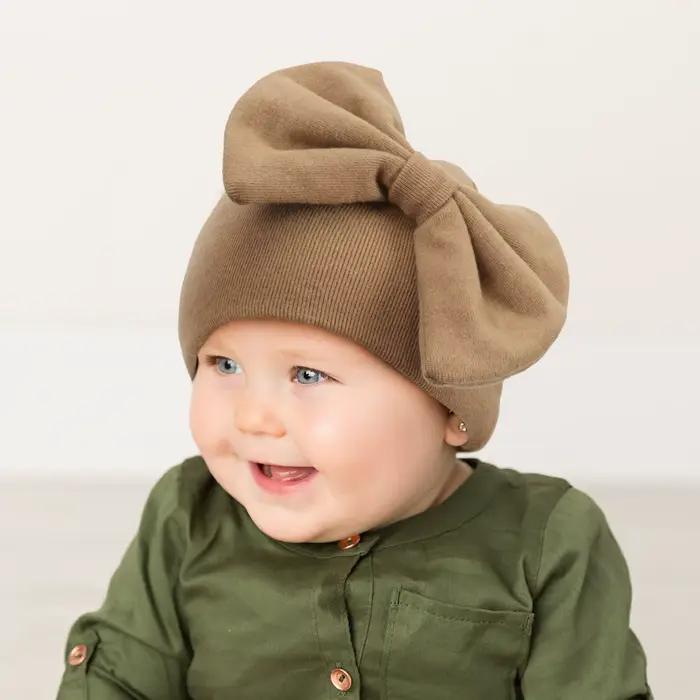 Chapeau avec nœud pour nouveau-né fille