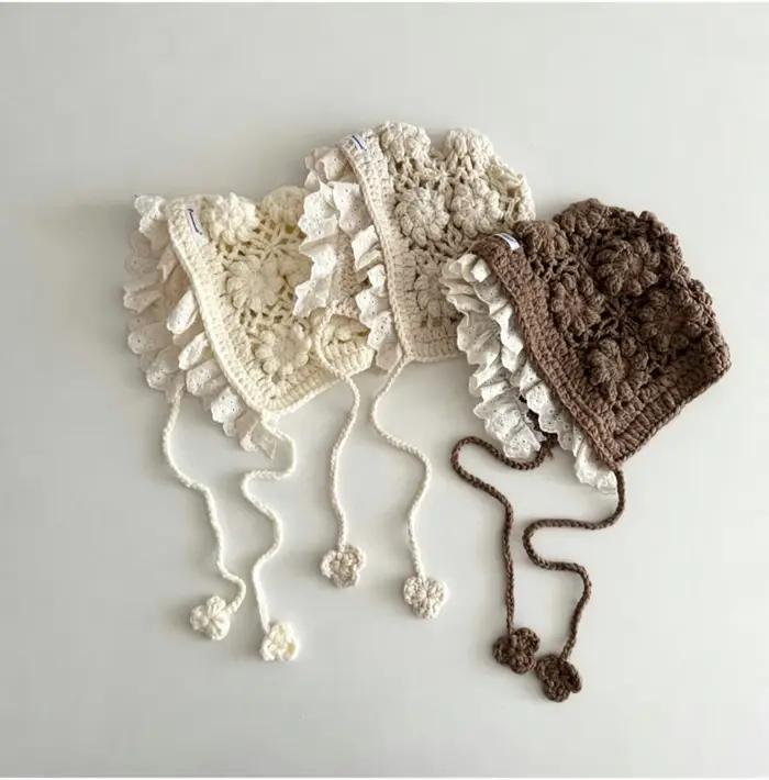 Bonnet tricoté jacquard ajouré à fleurs pour bébés et enfants