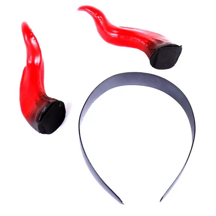Couvre-chef en corne de diable rouge