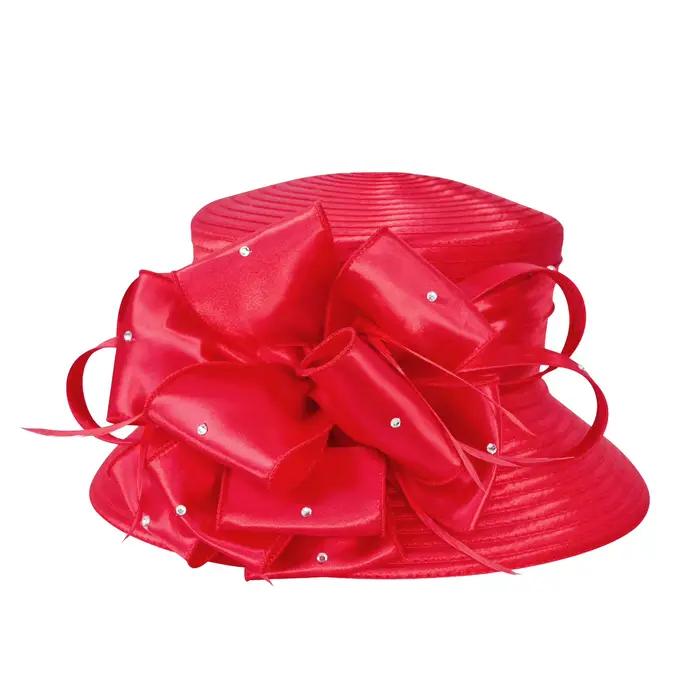 Chapeau élégant en satin pour femme