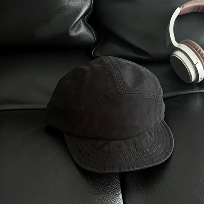 Casquette de baseball à cinq panneaux