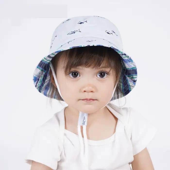 Chapeau de soleil pour bébé