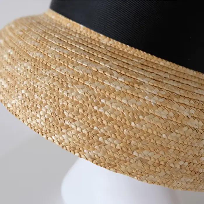 Chapeau de paille naturel à bord incurvé français