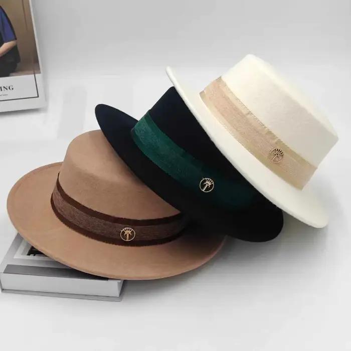 Mode française nouveau automne et hiver tout élégant vintage plat chapeau femmes