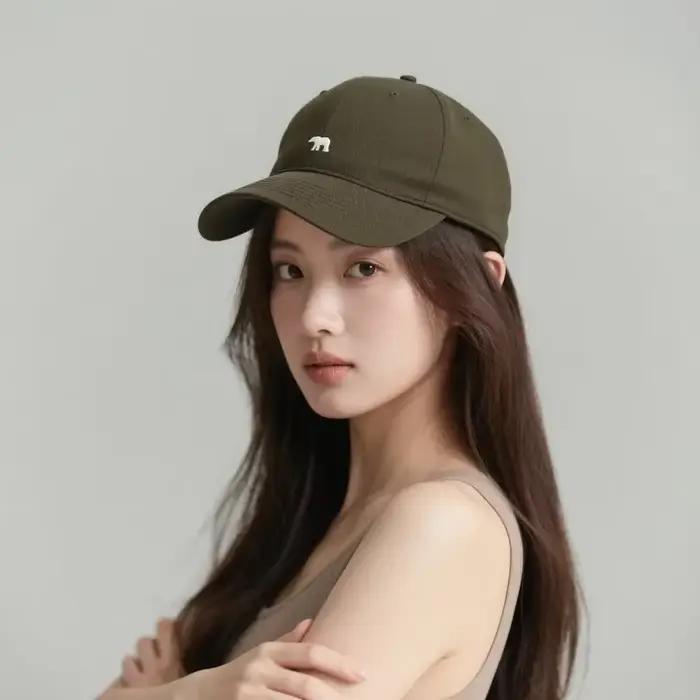 Casquette de baseball simple et polyvalente brodée d'un ours polaire avec une large visière pour un visage fin