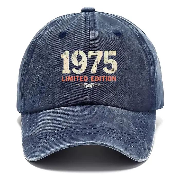 1 chapeau de style vintage 1975