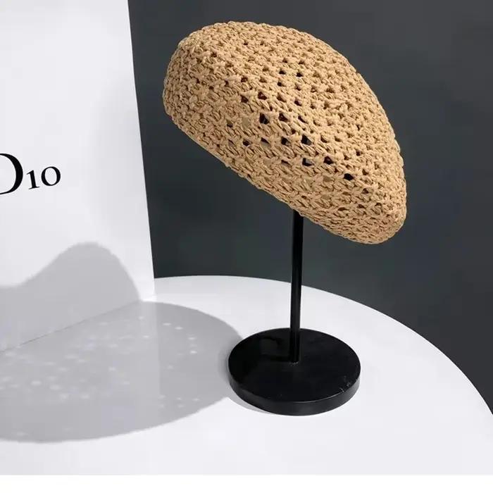 Béret en crochet fait à la main pour femmes, couleur unie, tissage floral doux, protection solaire, style avant-toit, multifonctionnel, décontracté, occassions extérieures