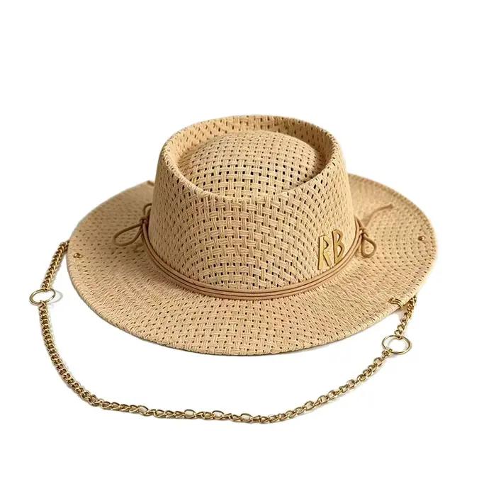 Chapeau de soleil en paille avec chaîne décorative