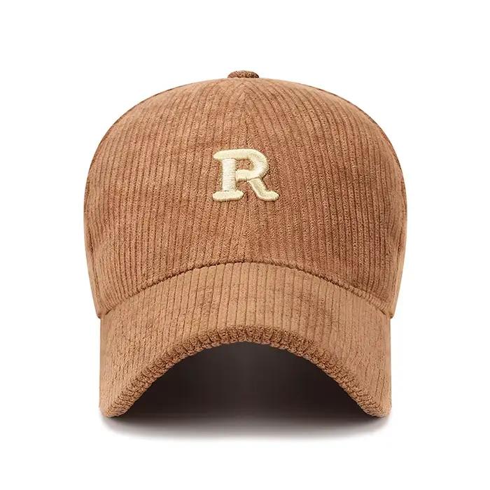 Casquette de baseball en velours côtelé avec lettre 'R' brodée en 3D